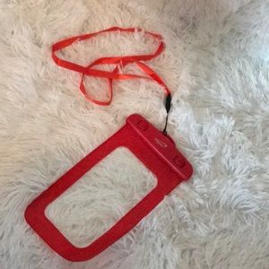 WATERPROOF PHONE HOLDER
